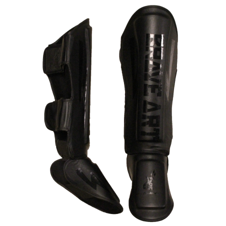 Protège-Tibias & Pieds Classic One – Full Black | Brave Art