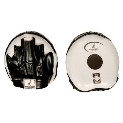 Kleine Pratzen aus Polyurethan | Brave Art"