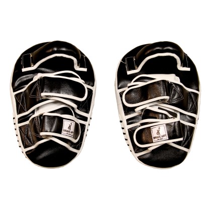 Große Pratzen aus Leder | Brave Art