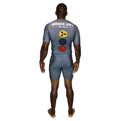 Rashguard Manches Courtes Kamon Brave Art – Héritage et Performance