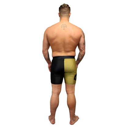 BG Compression Shorts Brave Art – Black & Gold | Support & Power